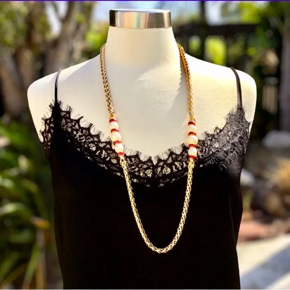 CHRISTIAN DIOR VINTAGE PEARL & ENAMEL GOLD CHAIN NECKLACE - Picture 3 of 8